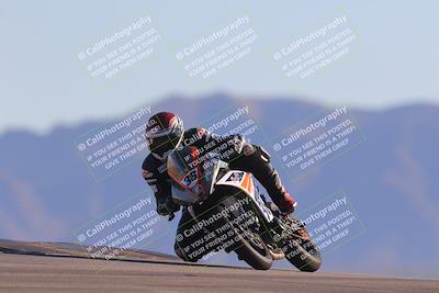 media/Nov-06-2023-Moto Forza (Mon) [[ce023d0744]]/3-Intermediate Group/Session 5 (Turn 9)/